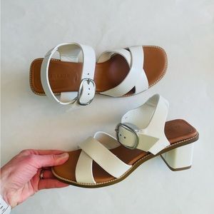 Everlane The Italian Leather Buckle Heel
